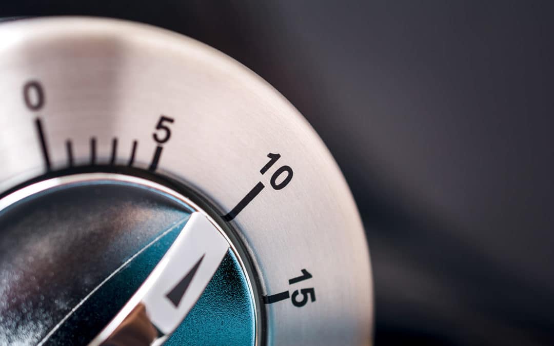 10 Minutes - Macro Of An Analog Chrome Kitchen Timer With Dark Background - Colour It In